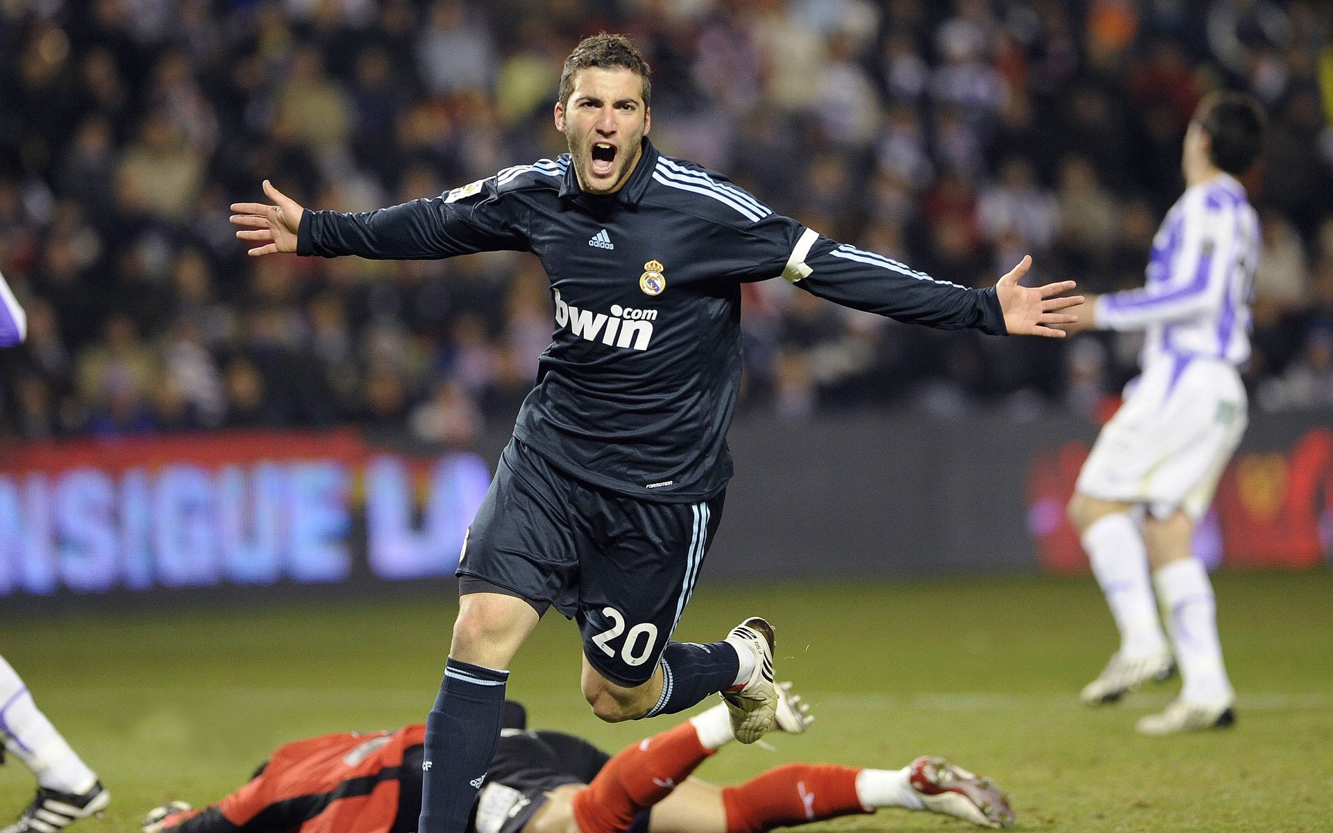 欧洲球队一触即发的对决，谁将捧起冠军奖杯？，欧洲联赛夺冠最多的球队